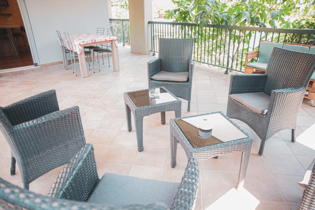Il Mughetto - Appartamento Con Terrazza Privata San Quirico dʼOrcia Εξωτερικό φωτογραφία