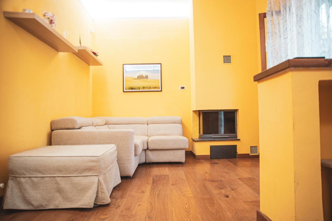 Il Mughetto - Appartamento Con Terrazza Privata San Quirico dʼOrcia Εξωτερικό φωτογραφία